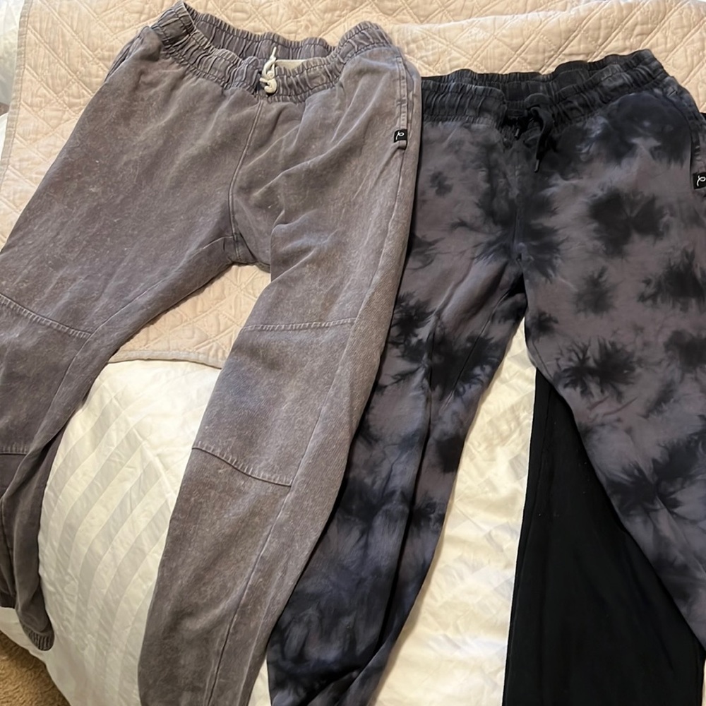 Jogger bundle. H&M, Champion, and Art Class brands. 5 joggers.